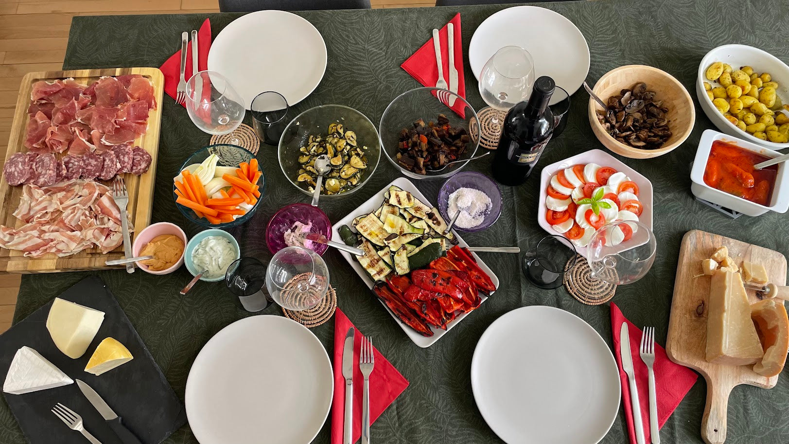 De italienske tapas: Antipasto – smag, hygge og vin