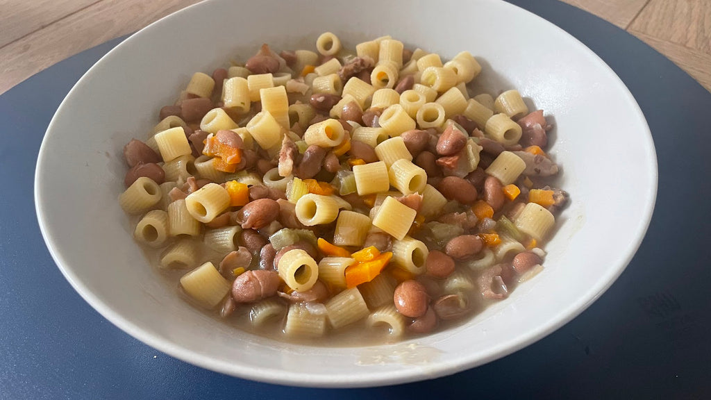 Pasta e fagioli (pasta med bønner)